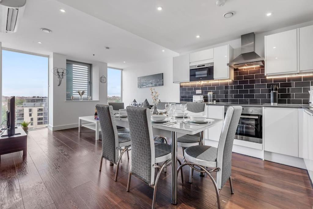 Amazing Britania 1 Bedroom Flat In London Bp40 エクステリア 写真