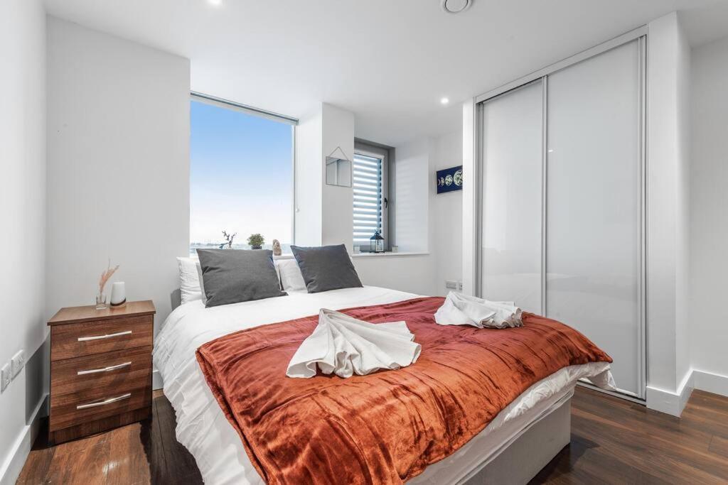 Amazing Britania 1 Bedroom Flat In London Bp40 エクステリア 写真